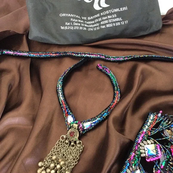 Tribaret Bella - 6 piece professional bellydance costume - Multi on Black Velvet - Picture 9 of 14